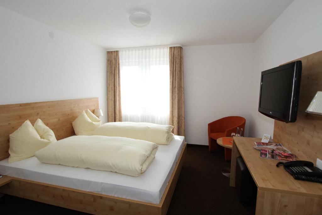 Gasthaus Zum Kranz Lorrach Room photo