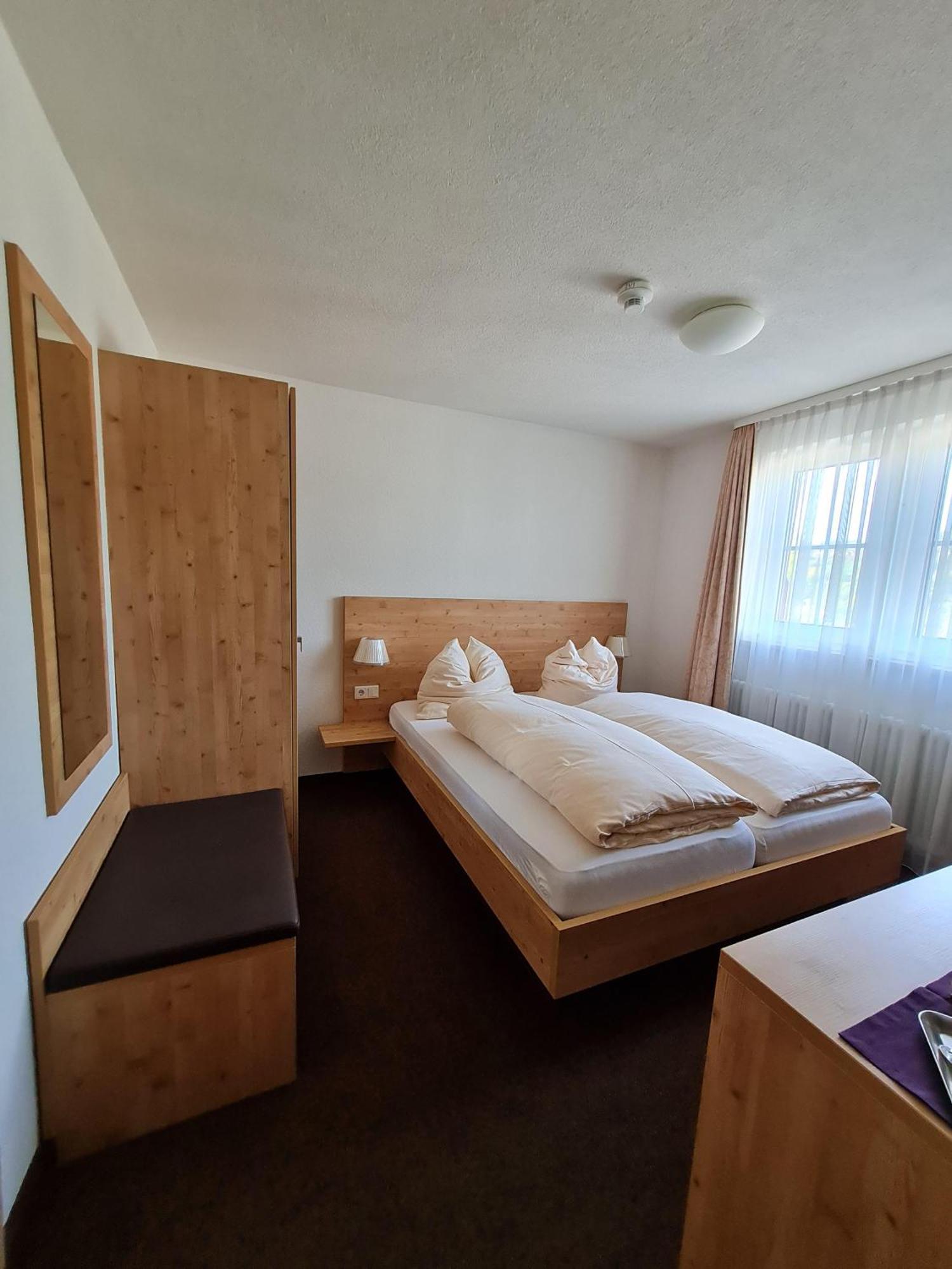 Gasthaus Zum Kranz Lorrach Room photo